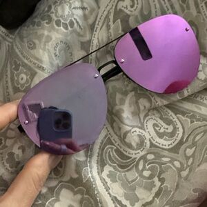 Elegant Purple Aviator Sunglasses